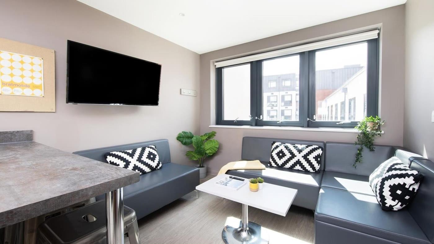 For Students Only Premium At Eclipse, Apartment *